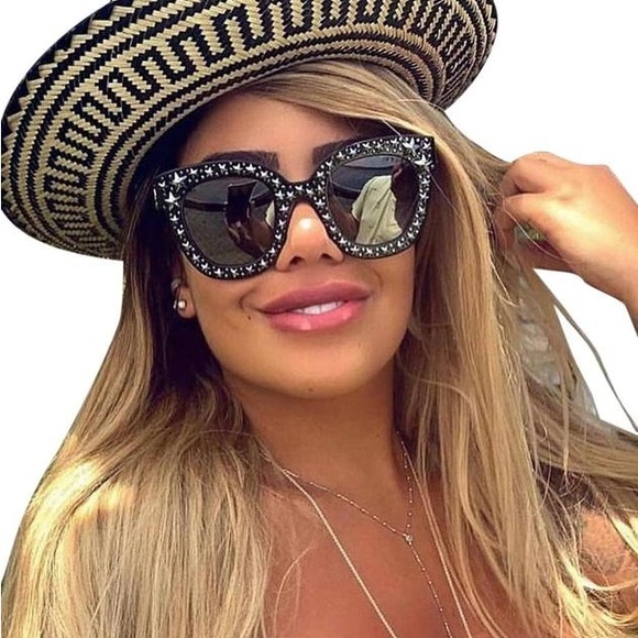 NEW GUCCI WOMEN’S SUNGLASSES GUCCI GG0116S 011 LIMITED EDITION EYEWEAR GUCCI - Picture 2 of 5